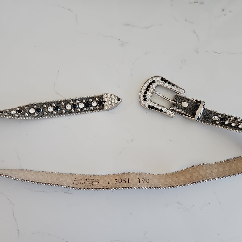 GORGEOUS BBSimon Leather Belt loaded with Swarovski Crystals Size Medium